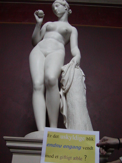 Er det uskyldige blik endnu engang vendt mod et giftigt æble?